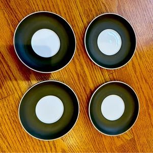 Susie Cooper Wedgwood Set of 4 plates fine bone china